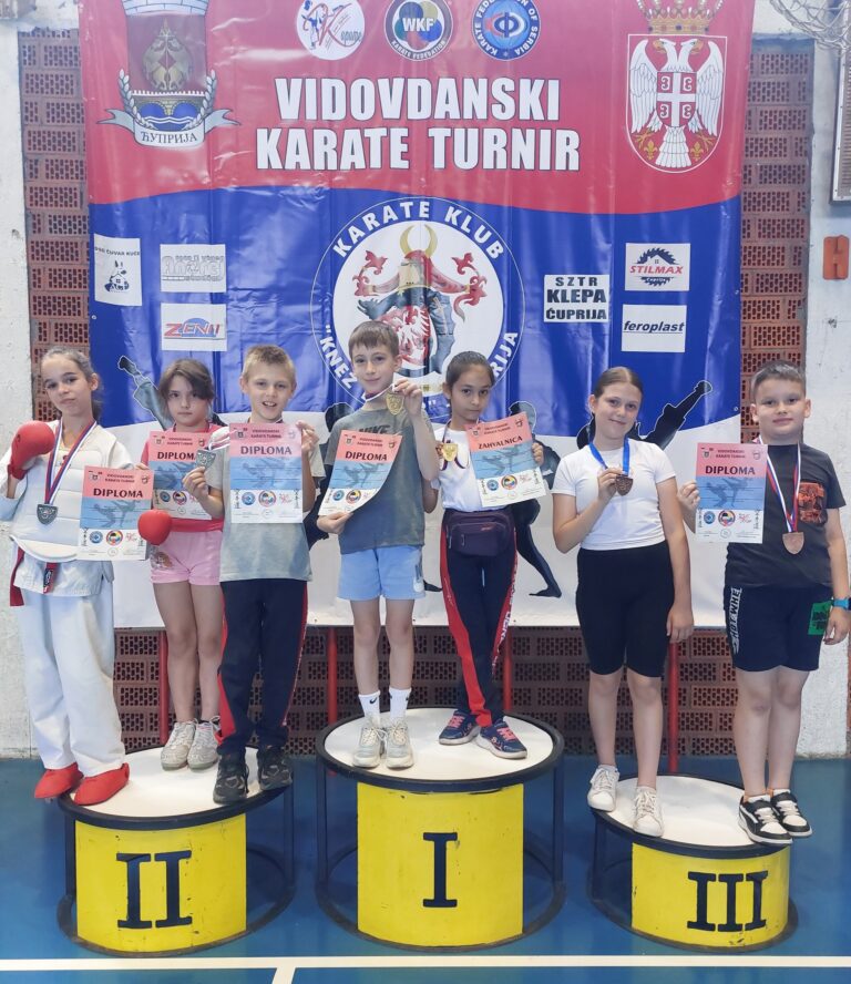 karate medaljue