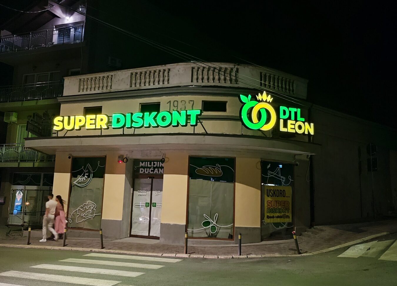 leon-naslovna